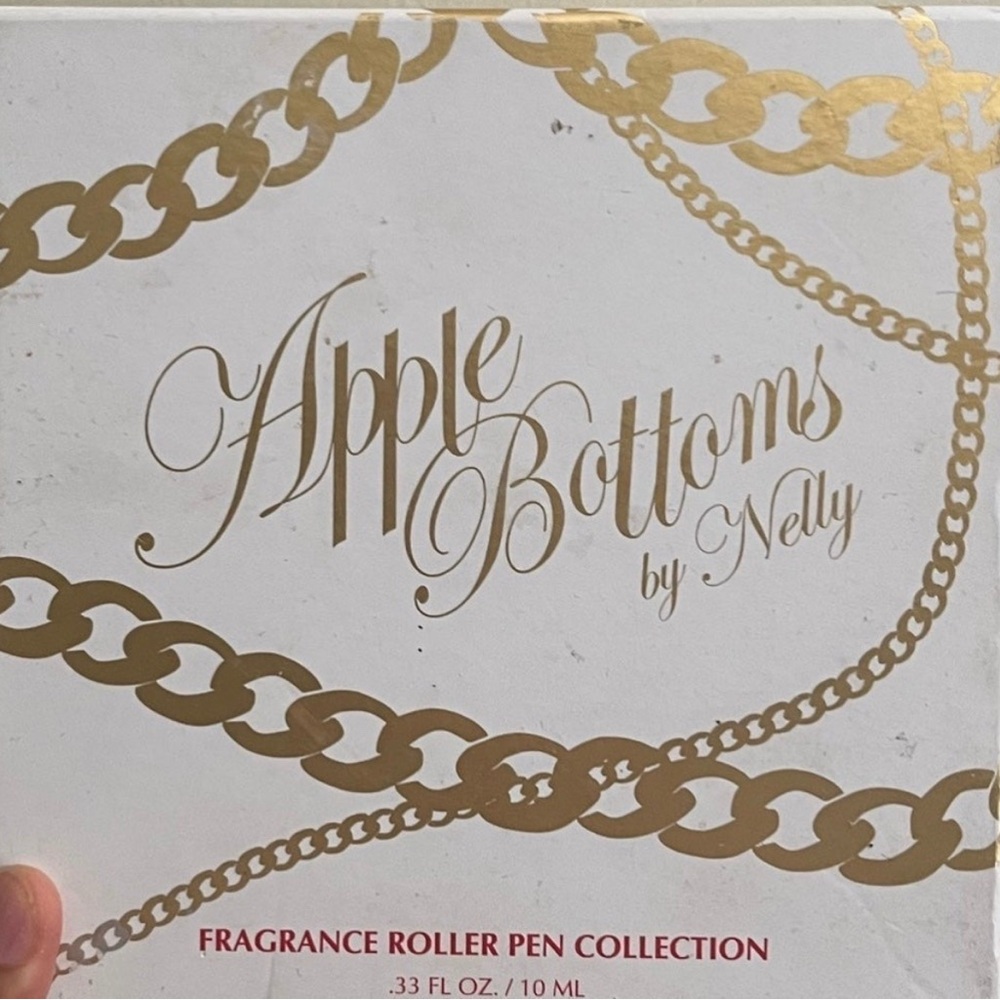 Apple Bottoms by Nelly Fragrance Roller Pen - Gold and White